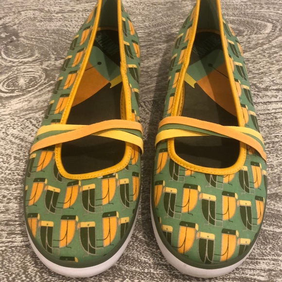🎉HP🎉Keds Eleanor Parrot print shoe